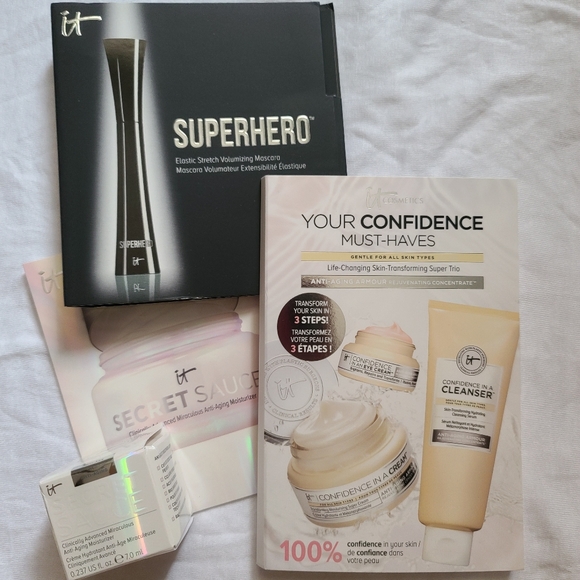 it cosmetics Other - It Cosmetics sample bundle